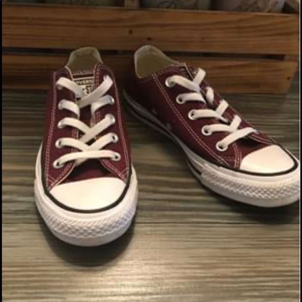 Converse - Picture 2 of 3